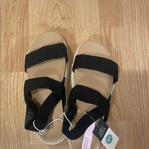NWT Wild Fable Black Strap Sandals